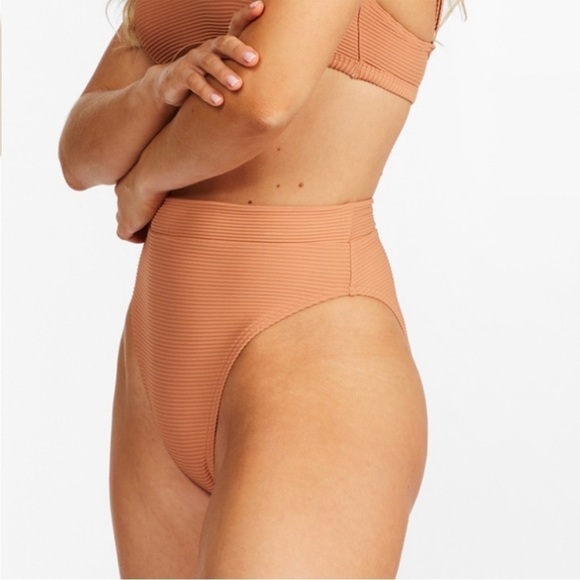 NWT Billabong Tanlines Rise Ribbed High-Waisted Bikini Bottoms in Toffee - Picture 2 of 6